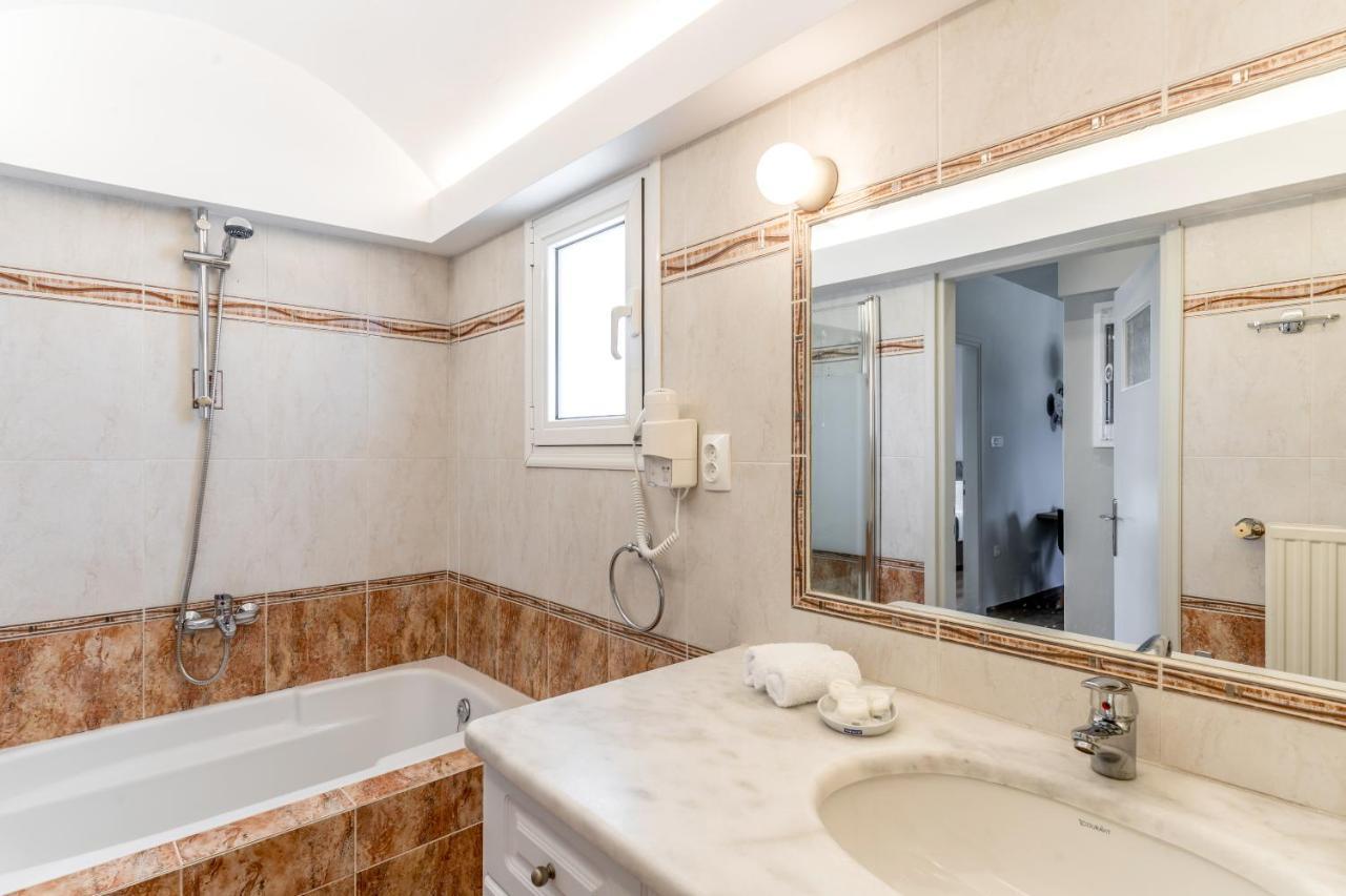 Amarie House With Sea View & Sunset View Villa Oia  Bagian luar foto